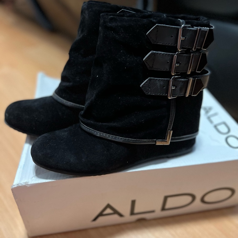 Aldo Wedge boots